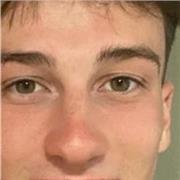 Soy un alumno de 4º de magisterio primaria, con experiencia en la docencia, paciencia y un don para transmitir conocimientos.